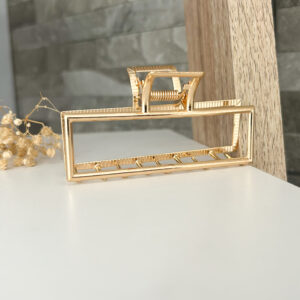 Claw clip-golden square