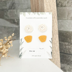 2 pcs studs