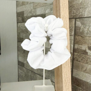 Plain scrunchie-white