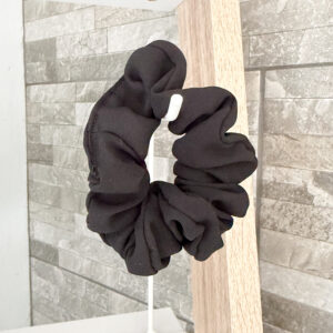 Plain scrunchie-black
