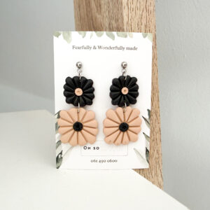 Neutral flowers