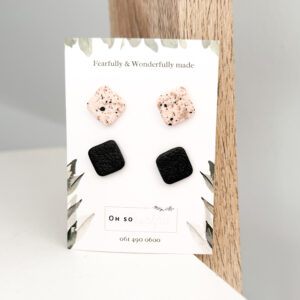 2 pcs studs