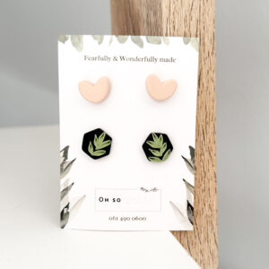 2 pcs studs