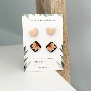 2 pcs studs