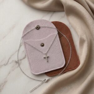 Costume jewelry-silver necklace with bag